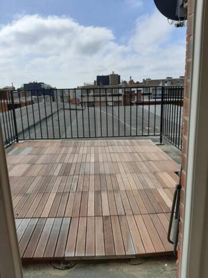 Appartment With Frontal Sea View With 3 Bedrooms Koksijde Exterior foto